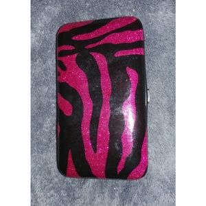 NWOT Make-Up Clutch With Brushes & Mirror!